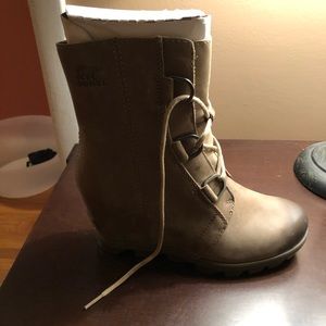 Sorel Joan or Artic Wedge 2 new in box!